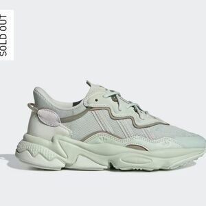 Adidas Ozweego Tennis shoes